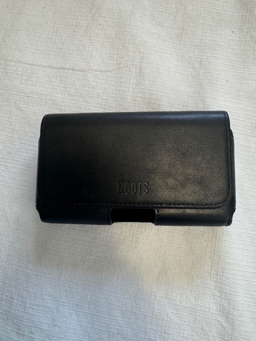 Roots Black Leather Horizontal Belt Phone Case